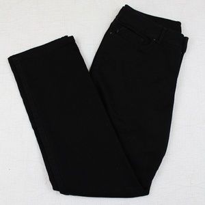 NWOT! Lee Curvy Fit Straight Leg Black Jeans